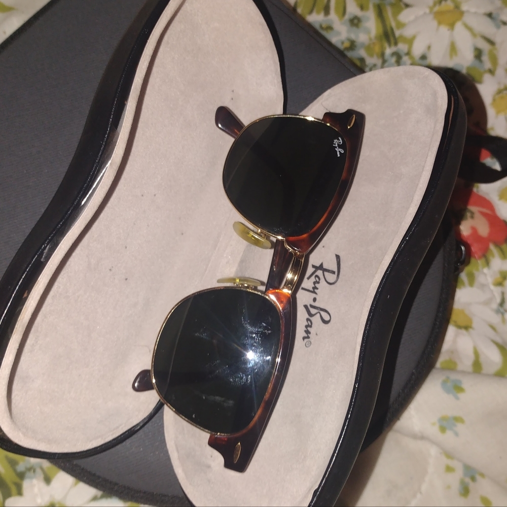 CLUBMASTER RAY BANS
